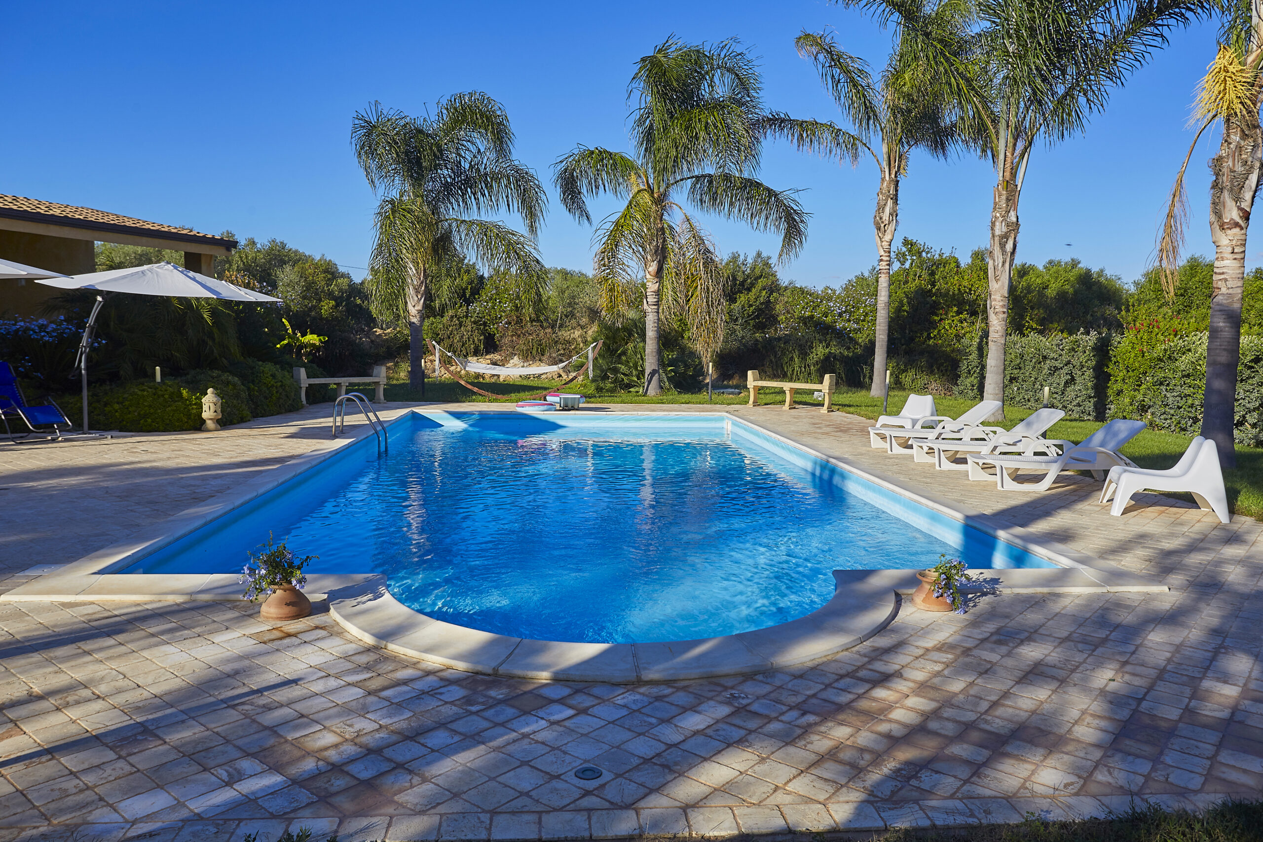 villa with pool sicily